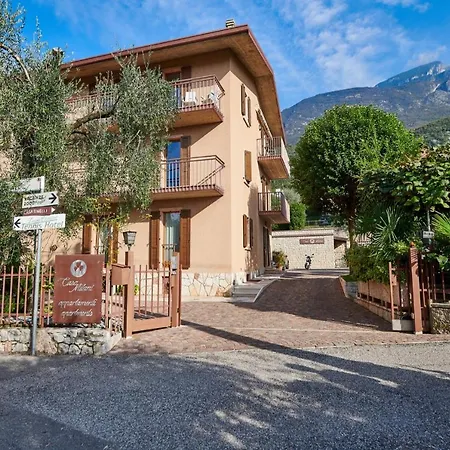 Apartment Casa Milani Apt 6 *