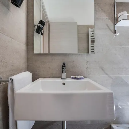 Casa Milani Apt 6 *
